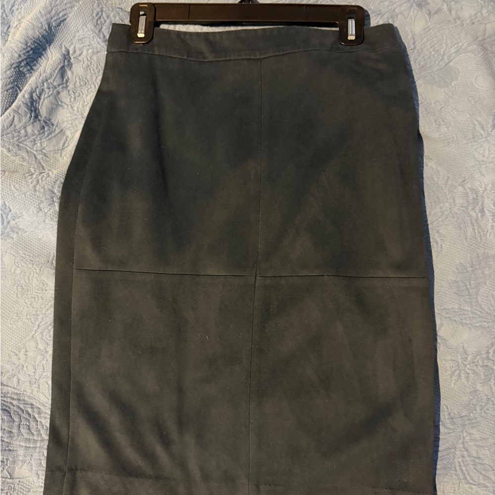 Elegant Navy Blue Pencil Skirt